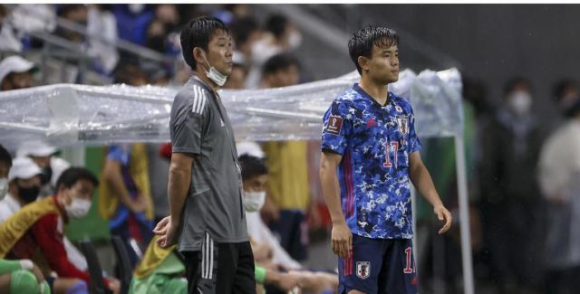 开云-爱游戏-日本队欲抓3项内容出击国足 无锋阵？久保或扮奇兵